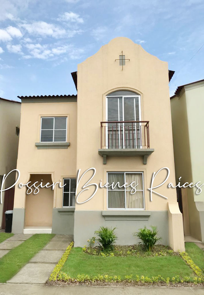 Alquiler Casa LA RIOJA, Via La Aurora, Guayaquil: Cuatro dormitorios