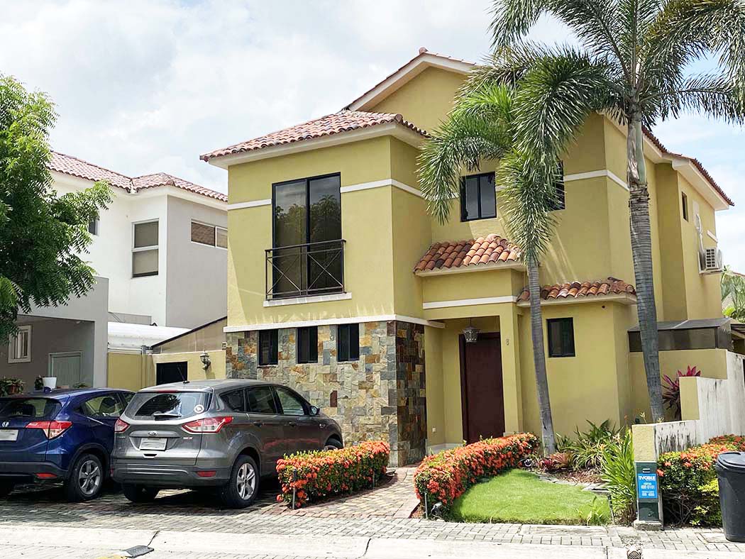 Alquiler Casa PORTOVITA Via a La Costa, Guayaquil: Con Línea Blanca